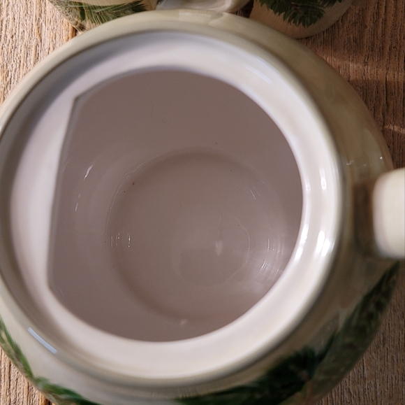 Palm Island Teapot and Cups. Palm Island Cream by FLORIDA MARKETPLACE - Picture 10 of 13